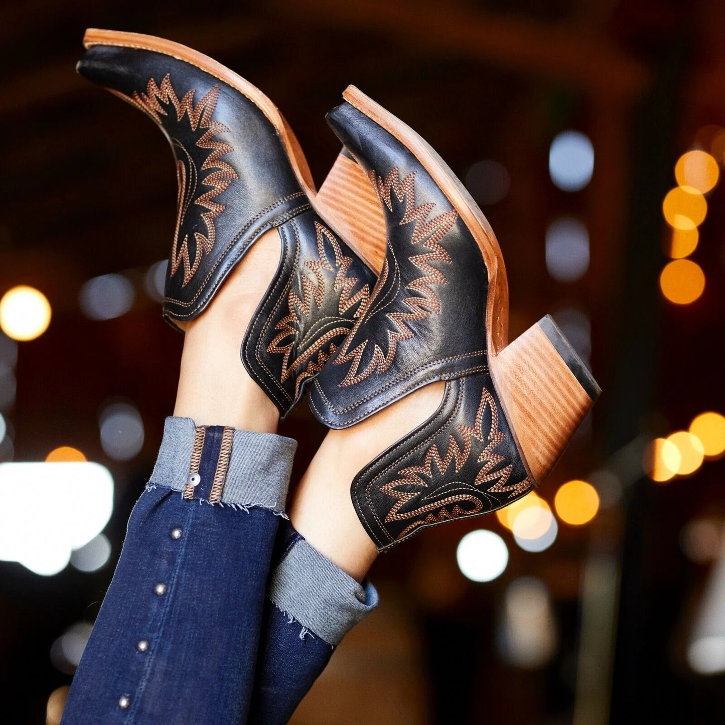 10029653 Ariat Women's Dixon Short Western Boot Brooklyn Black