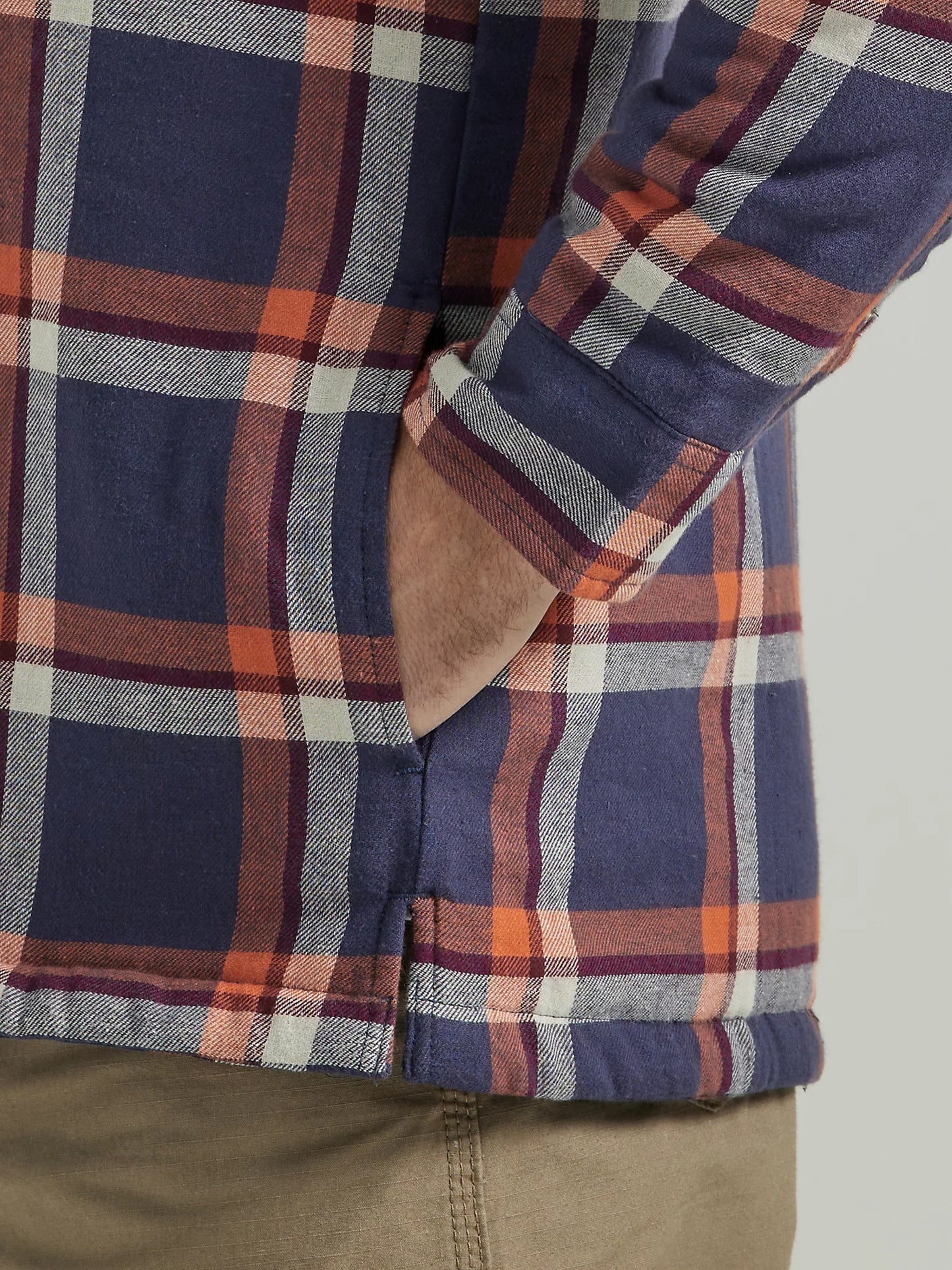 WRANGLER® RIGGS WORKWEAR® LONG SLEEVE HOODED FLANNEL WORK JACKET IN NAVY ORANGE