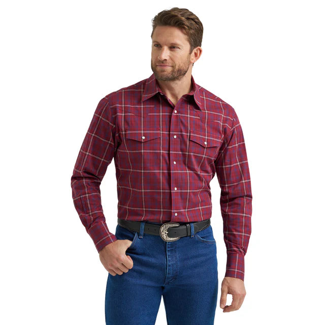 Wrangler 112369263 - Men`s Wrinkle Resistant Long Sleeve