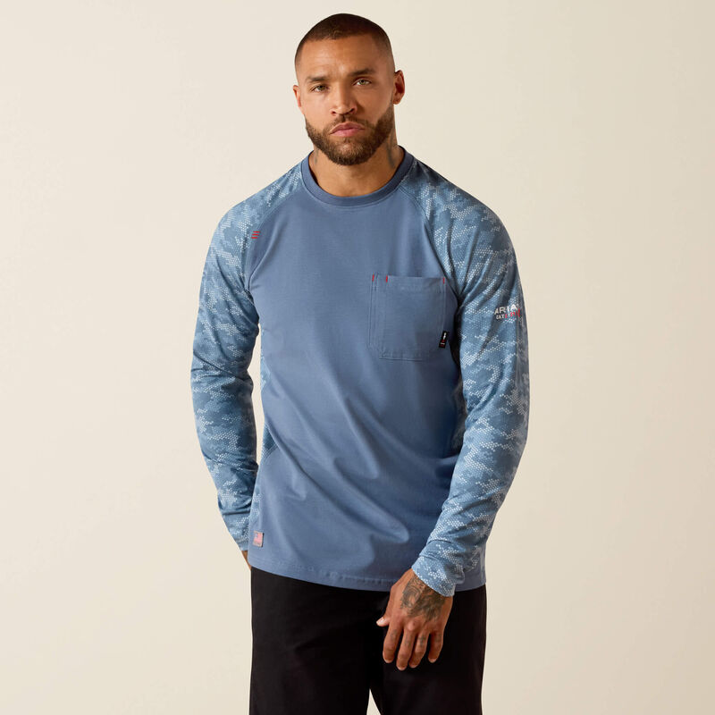 Ariat 10071499 - Men`s FR Stretch Camo T-Shirt
