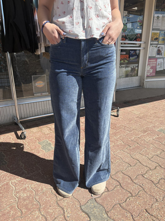 Wrangler 112382902 - Lainey Wilson Wide Leg