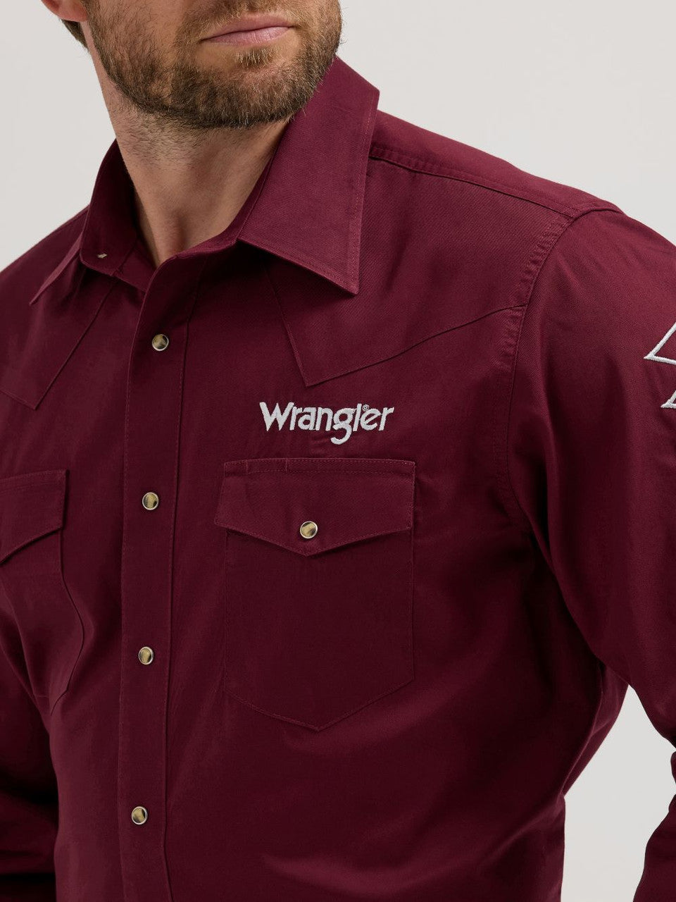 Wrangler Men's Western Logo Classic Fit Wine Red Snap Shirt