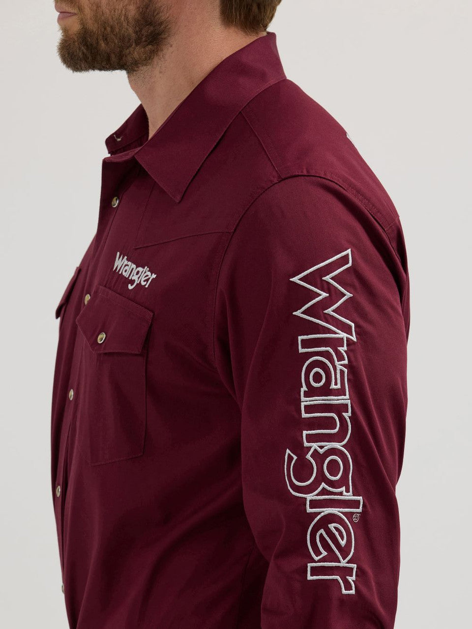 Wrangler Men's Western Logo Classic Fit Wine Red Snap Shirt