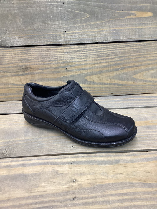 Redwing 4190 - Ladies Velcro Shoe